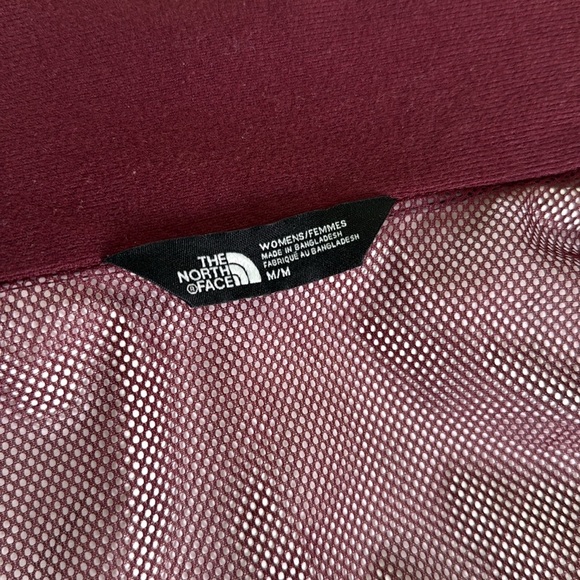 The North Face Burgundy Windbreaker Shell Jacket Hooded Size M - Picture 11 of 16